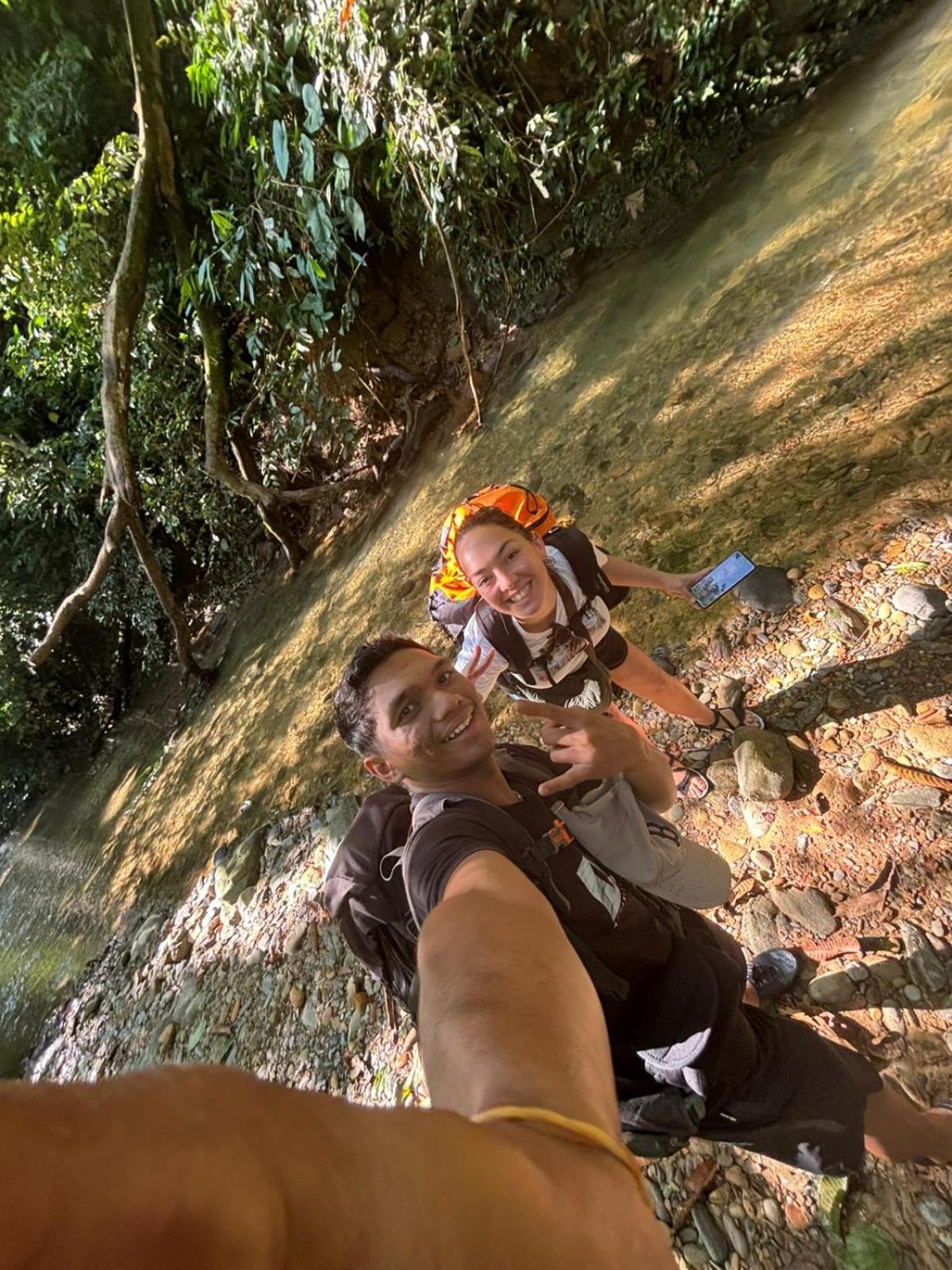 Sama Sama Homestay & Trekking Only Stay Here Book Trekking And Transport With Us Bukit Lawang Exterior foto