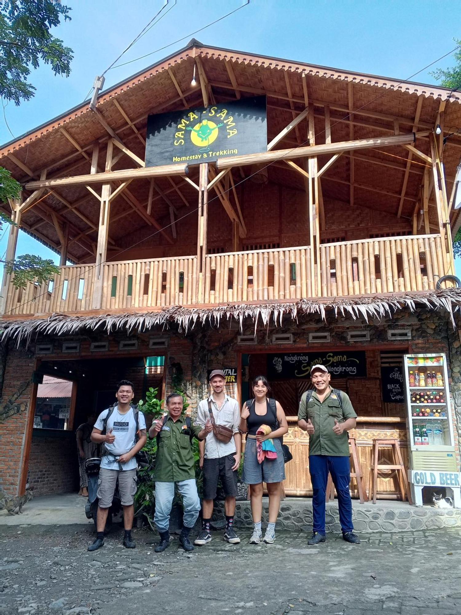 Sama Sama Homestay & Trekking Only Stay Here Book Trekking And Transport With Us Bukit Lawang Exterior foto