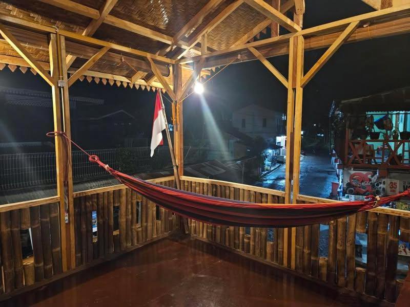 Sama Sama Homestay & Trekking Only Stay Here Book Trekking And Transport With Us Bukit Lawang Exterior foto